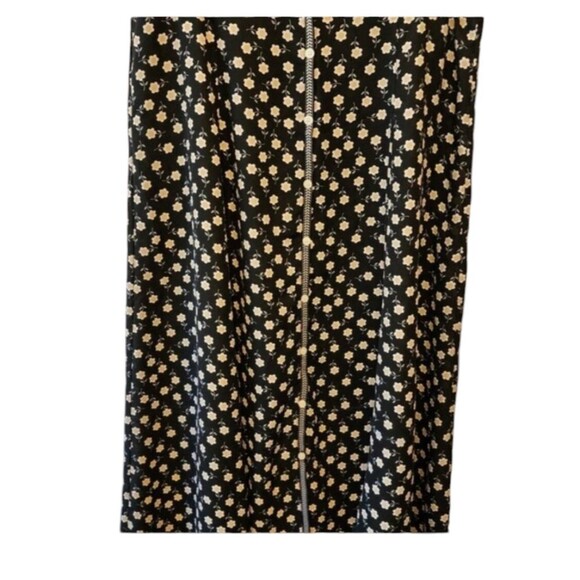 MAX STUDIO MAXI SKIRT FRONT BUTTONS SIZE LARGE BLACK  FLORAL PRINT ELAS… - Picture 1 of 9